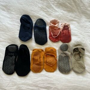 Like New Pointe Studio Pilates Grip Socks